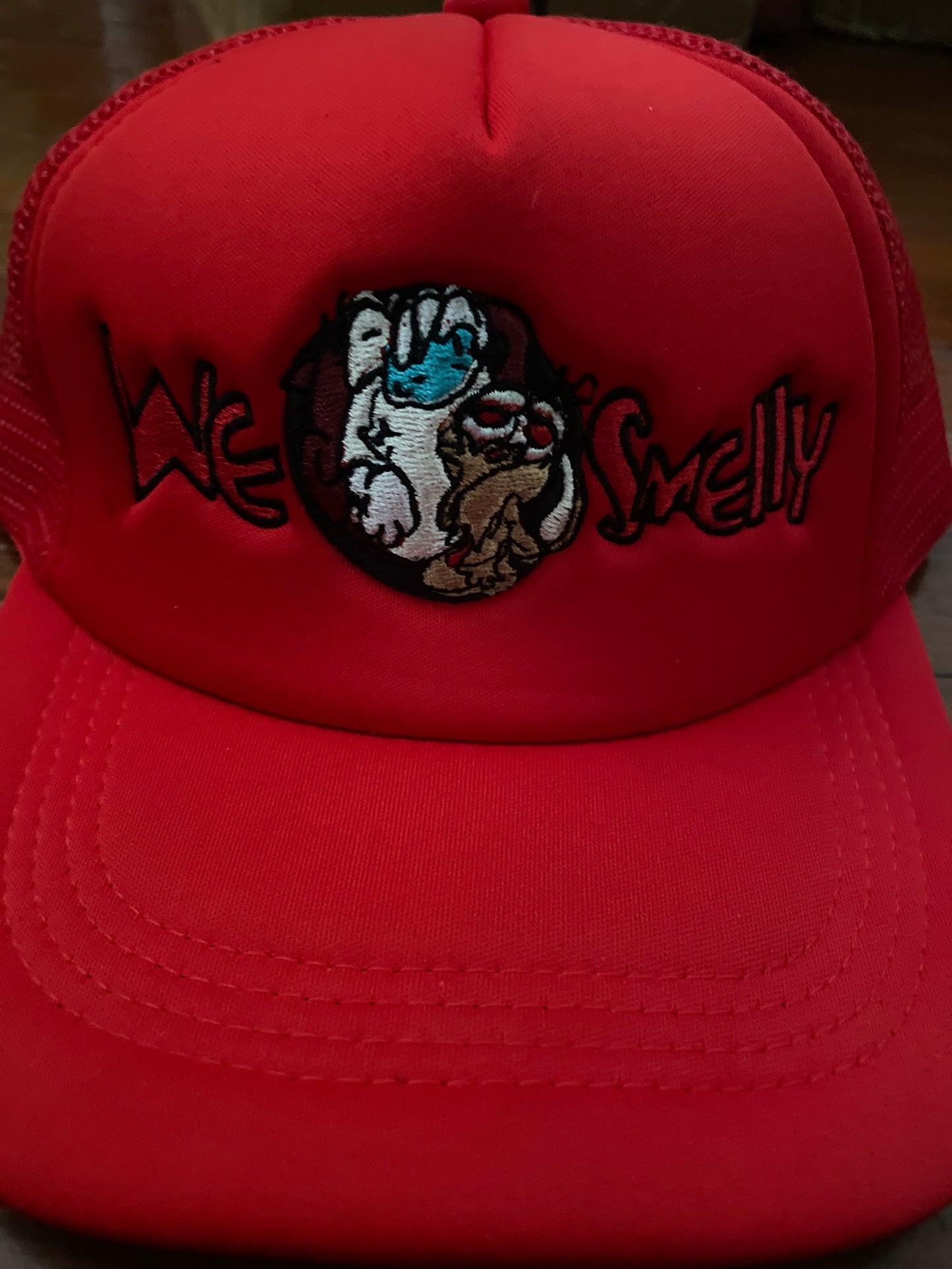 We Smelly hat